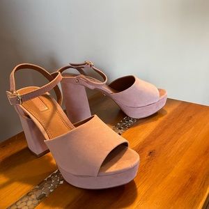 Top Shop sandals, size 6.5, suede nude